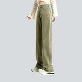 Weite, farbige Damenjeans
